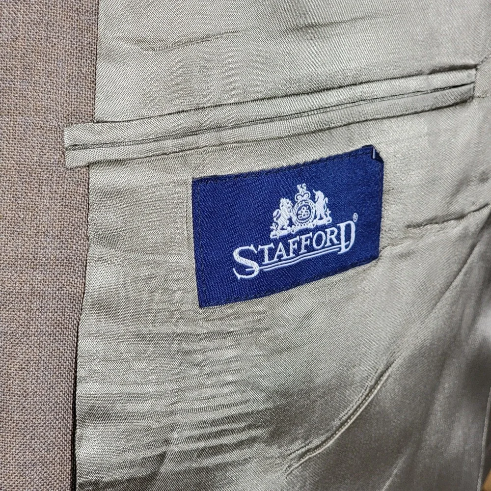 VTG Stafford Men's Sport Coat Blazer Two Button Brown Poly Wool Blend Size 44L‎